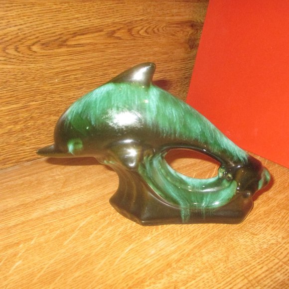 Vintage Blue Mountain Pottery 7" Dolphin - Picture 1 of 6